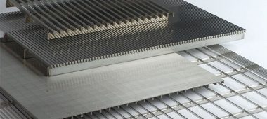 Grilles à panneaux plats